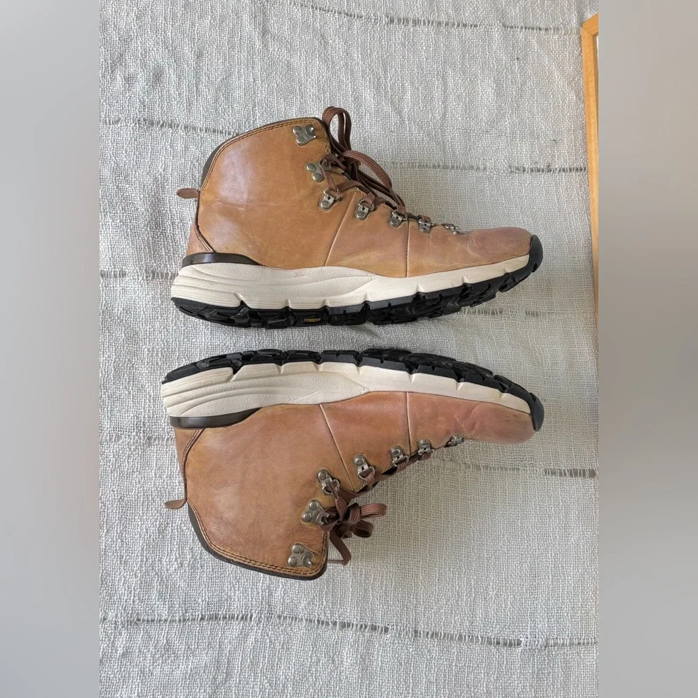 Danner Mountain 600 4.5 Leather Hiking Boots Faded Saddle Tan #62246 Size 10.5D